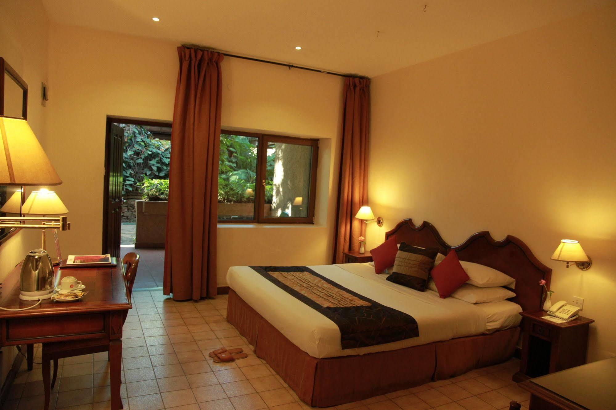Speke Hotel 1996 Ltd Καμπάλα Εξωτερικό φωτογραφία